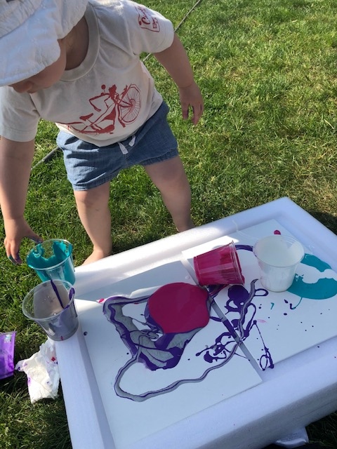 Vita pouring paint